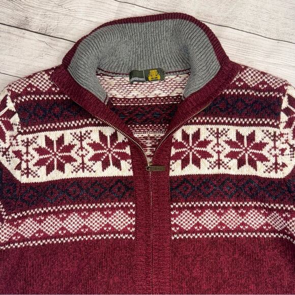 VINTAGE Men's Deep Red and White Arctic Full Zip Sweater Size Small - Picture 2 of 7